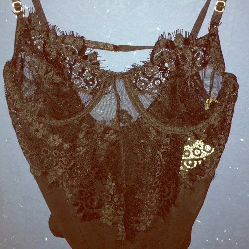 Black body suit